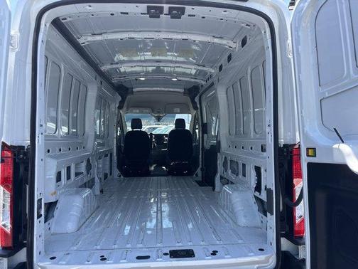 2023 Ford Transit-250