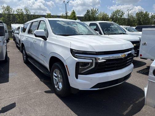2025 Chevrolet Suburban LS