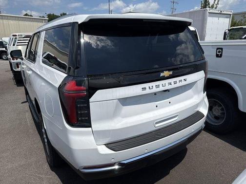 2025 Chevrolet Suburban LS