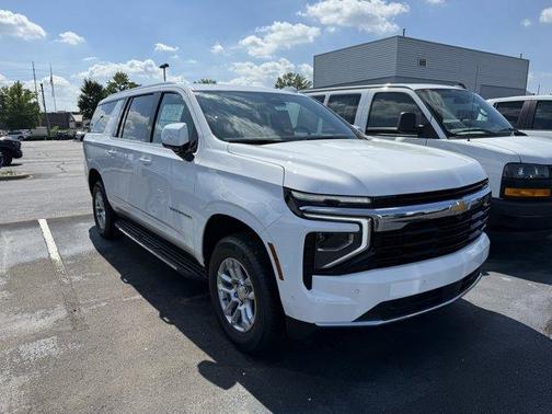 2025 Chevrolet Suburban LS