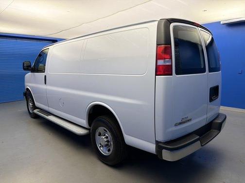 Summit White 2024 Chevrolet Express 2500 Work Van