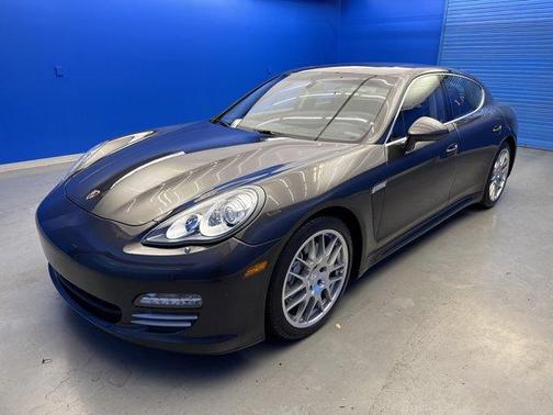2012 Porsche Panamera 4S