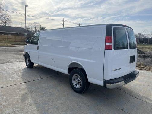 2025 Chevrolet Express 2500 Work Van