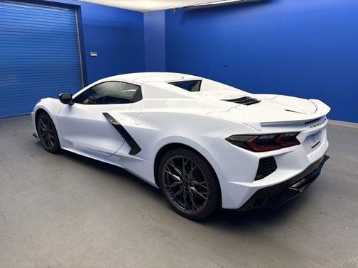 2026 Chevrolet Corvette Stingray w/2LT