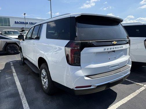 2025 Chevrolet Suburban LS