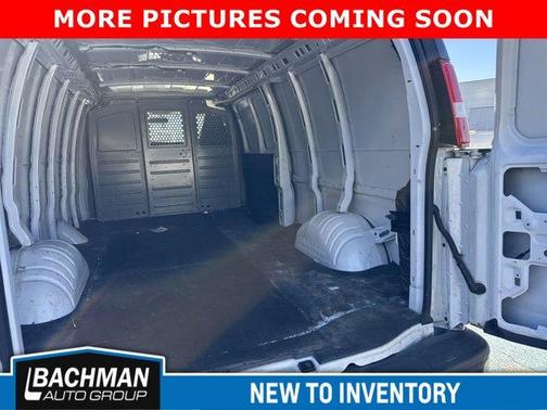 2023 GMC Savana 2500 Work Van