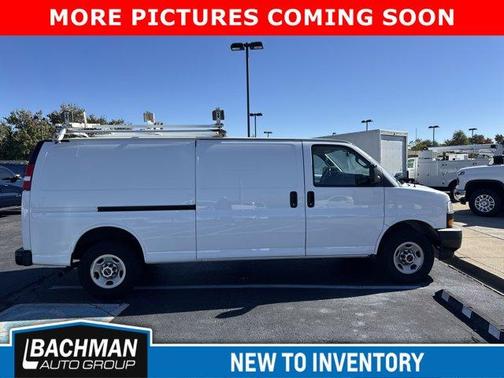 2023 GMC Savana 2500 Work Van