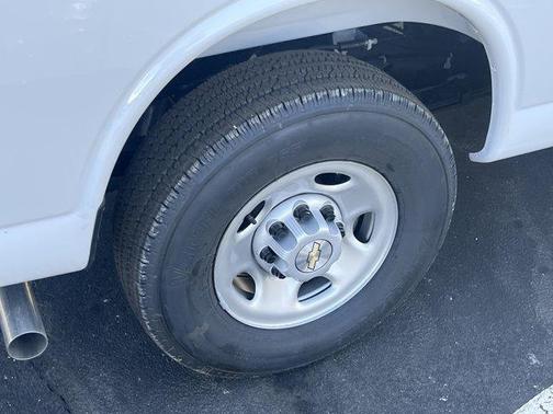 2025 Chevrolet Express 2500 Work Van