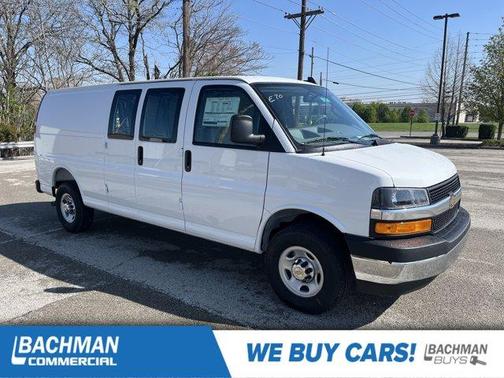 2025 Chevrolet Express 3500 Work Van