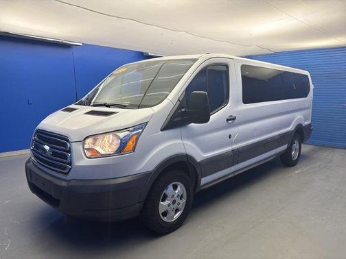 2017 Ford Transit-350 XLT