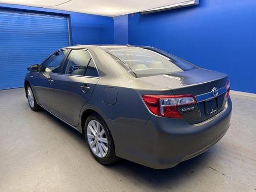 2012 Toyota Camry Hybrid XLE