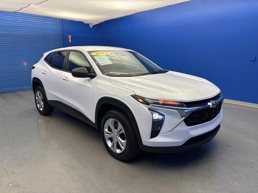 2024 Chevrolet Trax LS