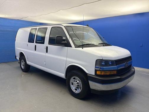 2024 Chevrolet Express 2500 Work Van