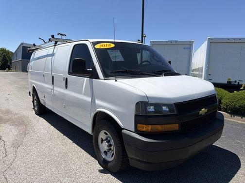 Summit White 2018 Chevrolet Express 2500 Work Van