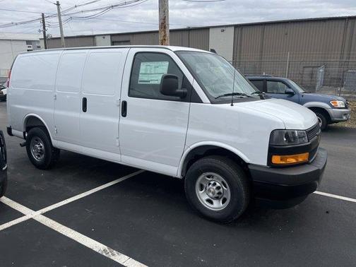 2025 Chevrolet Express 2500 Work Van