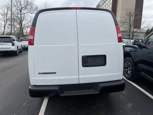 2025 Chevrolet Express 2500 Work Van