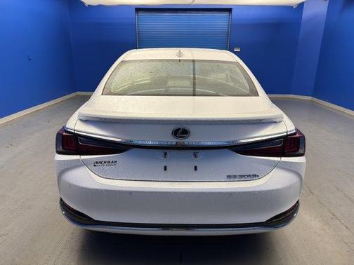 2024 Lexus ES 300h Luxury