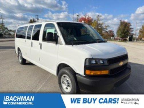 2025 Chevrolet Express 3500 LS
