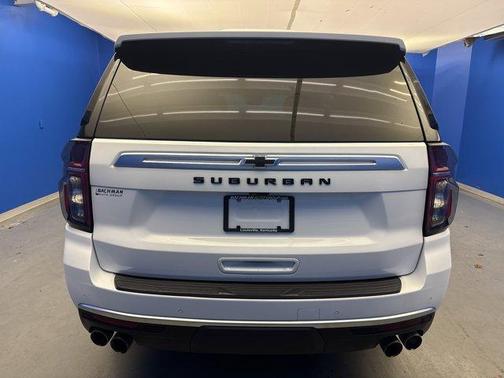 2023 Chevrolet Suburban High Country