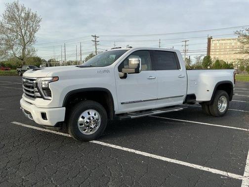 2025 Chevrolet Silverado 3500 High Country