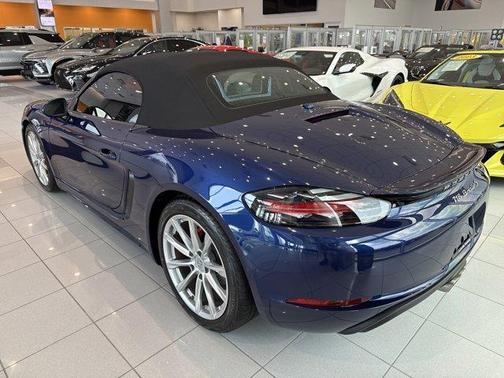 2025 Porsche 718 Boxster S