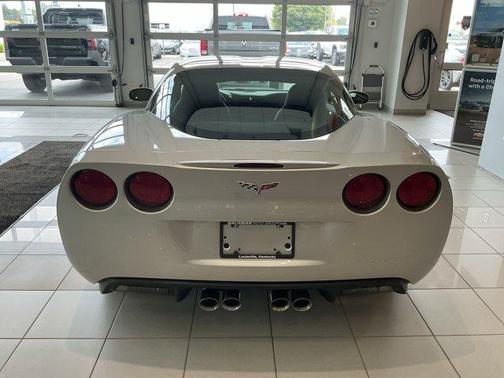 2008 Chevrolet Corvette Indy 500 Pace Car Replica