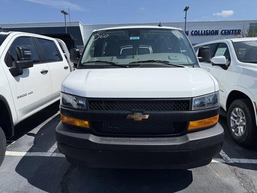 2025 Chevrolet Express 3500 Work Van