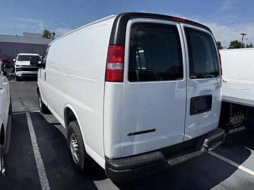 2025 Chevrolet Express 3500 Work Van