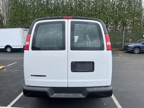 2025 Chevrolet Express 3500 Work Van