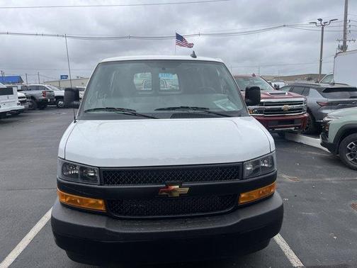 2025 Chevrolet Express 3500 Work Van