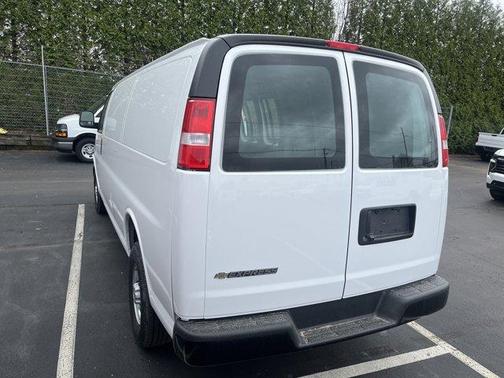 2025 Chevrolet Express 3500 Work Van