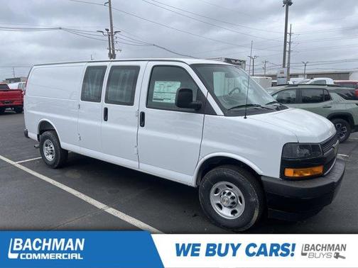 2025 Chevrolet Express 3500 Work Van
