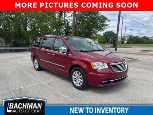 2016 Chrysler Town & Country Limited Platinum