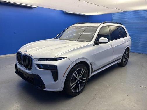 2023 BMW X7 xDrive40i