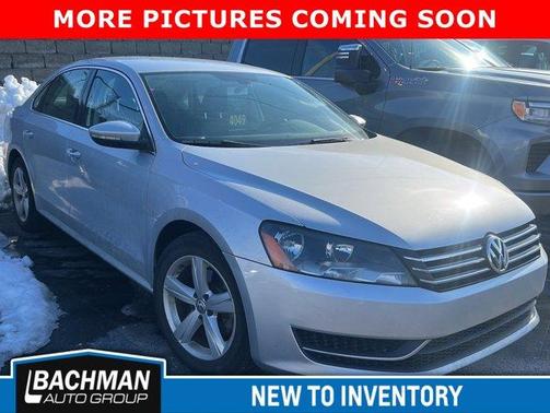 2012 Volkswagen Passat 2.5 SE