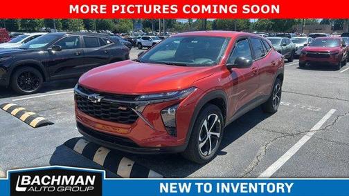 Cayenne Orange Metallic 2024 Chevrolet Trax 1RS