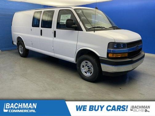 2025 Chevrolet Express 3500 Work Van