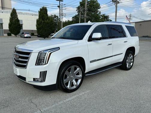 2017 Cadillac Escalade Luxury