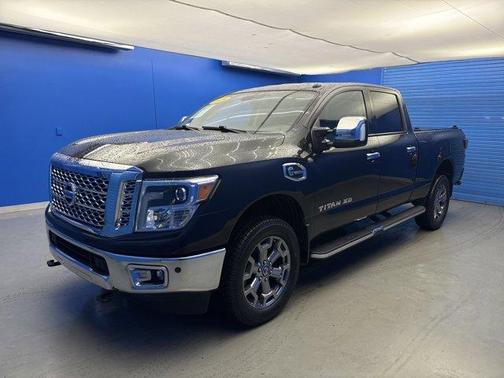 2019 Nissan Titan XD SL