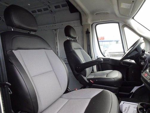 Photo 4 of 20 of 2020 RAM ProMaster 1500 Base