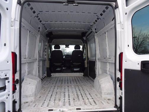 Photo 3 of 20 of 2020 RAM ProMaster 1500 Base