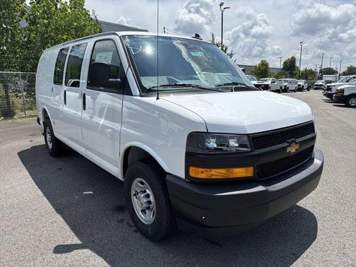 2025 Chevrolet Express 3500 Work Van