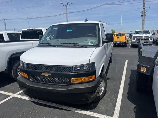 2025 Chevrolet Express 2500 Work Van