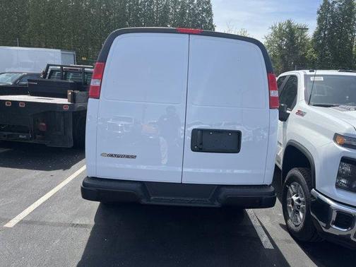 2025 Chevrolet Express 2500 Work Van