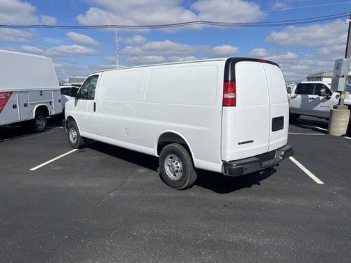 2025 Chevrolet Express 2500 Work Van