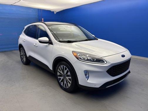 2020 Ford Escape Titanium Hybrid