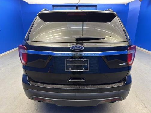 2016 Ford Explorer Base