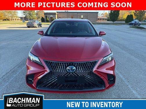 2020 Toyota Camry Hybrid SE