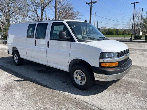 2025 Chevrolet Express 3500 Work Van