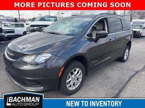 2021 Chrysler Voyager LXI